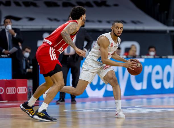 以2比3不 以2比3不