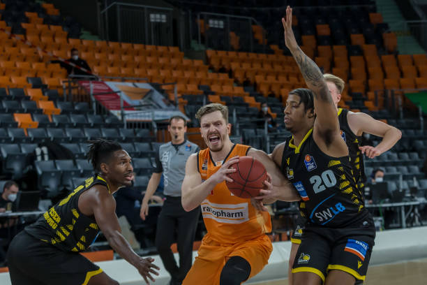 例如在对阵 例如在对阵